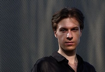 Mistrz fortepianu w Szafarni! Marcin Pająk zagra Chopina, Mozarta i Góreckiego