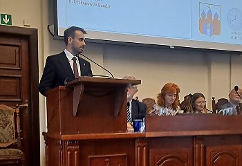 Bruski i radni PiS ramię w ramię przeciw Toruniowi. Co się dzieje w Bydgoszczy?!