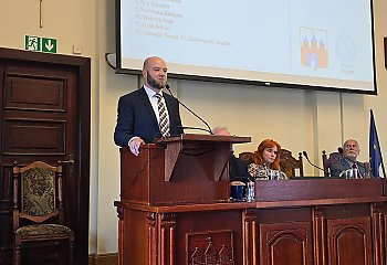 „Miasta nie zmienia się na papierze” – ważny głos radnego Bokieja o stanie Bydgoszczy