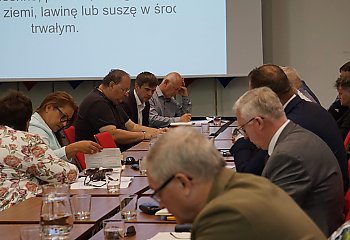 Rolnicy oszukani, uprawy zniszczone, ryby zjedzone! Wojewoda zapowiada działania – mamy szczegóły