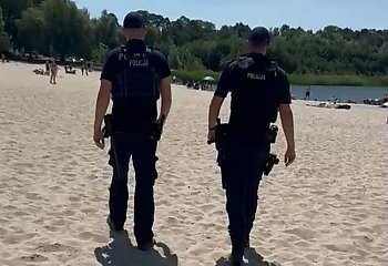 Policja ruszyła na dzikie plaże! Kontrole kąpielisk i ostrzeżenie: „Lekkomyślność zabija”