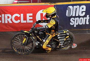 Bydgoska Żużlowa SENSACJA! Dudek triumfuje, kraksa na torze i karetkowe dramaty!