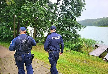 Bydgoscy policjanci ruszyli do Borów Tucholskich! Strzegą bezpieczeństwa turystów i mieszkańców