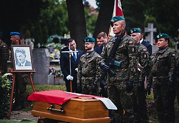 Zamordowali go komuniści. Po 80 latach „Sosna” wrócił do Bydgoszczy