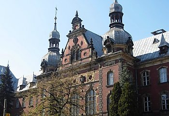 Legenda kolei znów będzie otwarta! Kultowy gmach przy Dworcowej ma być dostępny dla zwiedzających