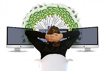Uwierz w szybki zysk, stracisz fortunę! Uwaga na internetowe oszustwa!
