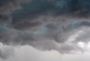 Duże zachmurzenie i miejscami deszcz [POGODA]