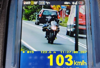 Motocyklistka pędziła niemal dwa razy szybciej niż dozwolone!