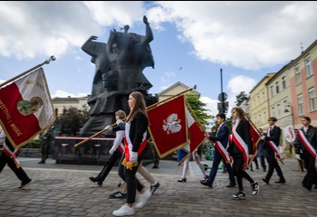 Bydgoszcz pamięta o rocznicy sowieckiej napaści! Uroczystości na Starym Rynku