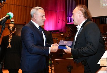 Bydgoszcz świętuje: Prof. Piotr Salaber nagrodzony za 40 lat artystycznej działalności!