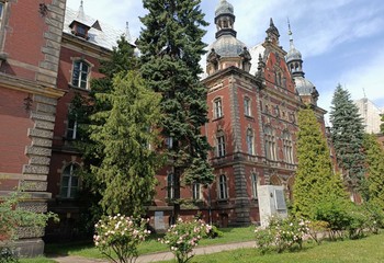 Bydgoska perełka architektury otwiera swoje drzwi – zwiedzaj dawną Dyrekcję Kolei!