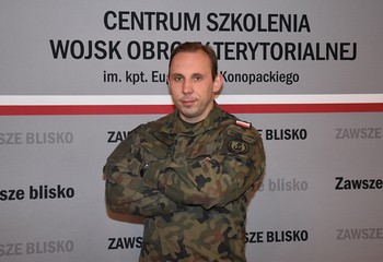Dramatyczna akcja w Toruniu: żołnierz WOT powstrzymał samobójcę!