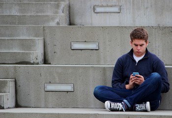 Fałszywe SMS-y grożą lekarzom! Czy nie wpadłeś w pułapkę?