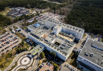 Kontrowersje wokół 300 mln zł dotacji dla bydgoskiego Centrum Onkologii