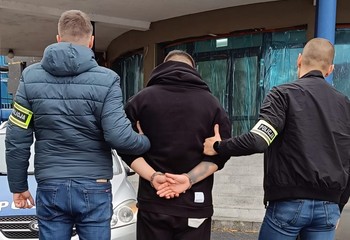 Pakiet grozy na Szwederowie: 28-latek z olbrzymią ilością narkotyków!