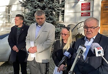 Rolnicy wściekli przed Urzędem Wojewódzkim! „To jest upadek polskiej wsi”. Padły mocne słowa i twarde żądania