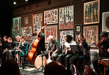 Koncert Freygish Orchestra: Balkany i klezmer w sercu Bydgoszczy!