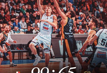 Zwycięstwo Astorii Bydgoszcz! Żubry zmiażdżone na własnym parkiecie