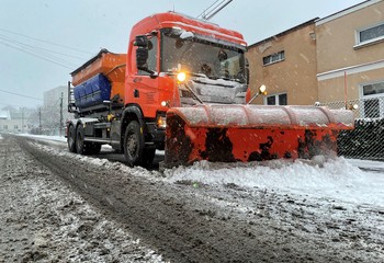 Atak zimy! Bydgoskie drogi pod śniegiem ❄️