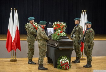 Tajemniczy bohater nocy listopadowej na nowo odkryty w Sadkach!