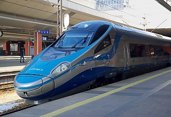 Dlaczego Pendolino omija Bydgoszcz? Poseł Piotr Król pyta ministra o dostęp do pociągów EIP