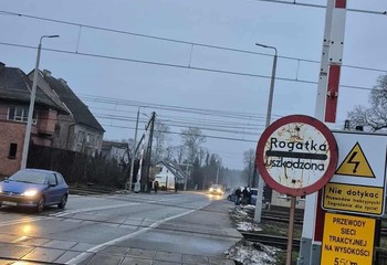 Uwaga! Uszkodzony przejazd w Nowej Wsi Wielkiej utrudnia ruch