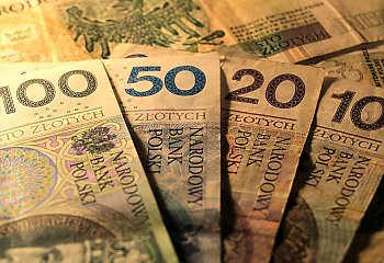 Oszust z powiatu świeckiego: 115 zarzutów za kredyty na dane własnej mamy!