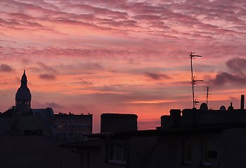 Pochmurno z przejaśnieniami i chłodnym wiatrem [POGODA]