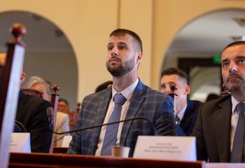 Polityczny zwrot w bydgoskim teatrze budżetowym: Hospicjum św. Łazarza zyskało wsparcie!