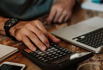 Wyższe składki na uzbezpiecznie społeczne dla przedsiębiorców. O zmianach przypomina ZUS