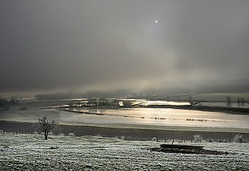 Wiatr i stałe zachmurzenie, przelotne opady w Bydgoszczy [POGODA]