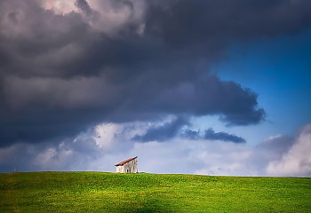 Przejściowe rozpogodzenia, chłodne noce i łagodny wiatr [POGODA]