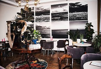 Zapach kawy z subtelnymi nutami... sztuki. W Bydgoszczy powstała nowa kawiarnia [WIDEO]