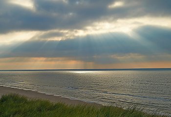 Przejaśnienia i umiarkowany wiatr nad Bydgoszczą [POGODA]