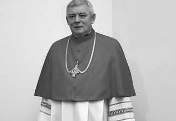 Nie żyje ks. prałat Teodor Paradowski, wieloletni proboszcz parafii Świętych Apostołów Piotra i Pawła w Bydgoszczy