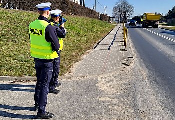 Bezpieczne Święta Wielkanocne na drogach. Policjanci ogłaszają świąteczne kontrole