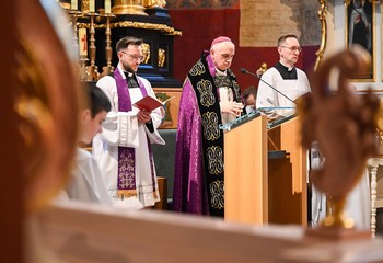 Ciemna Jutrznia w Bydgoszczy: Mistyczna podróż między już a jeszcze nie