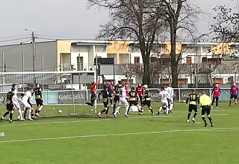 Zawisza wygrał, a najgroźniejszy rywal stracił punkty