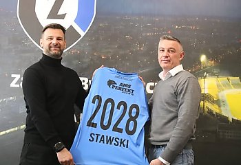Zawisza Bydgoszcz przedłużył kontrakt z trenerem Stawskim