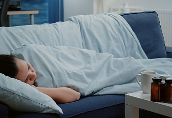 Chorujemy częściej i dłużej. Wzrasta liczba dni na zwolnieniach