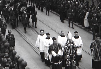 Nieznany film z pogrzebu Piłsudskiego odnaleziony po 91 latach