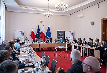 Spór o pieniądze na naukę. Region chce zmiany programu, uczelnie domagają się miejsca przy stole