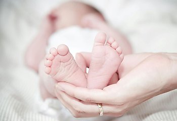Zdrowie dziecka pod ochroną. ZUS przypomina o ważnym obowiązku rodziców