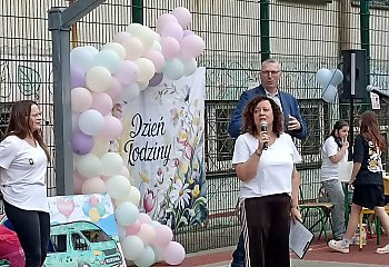 Zumba, wata cukrowa i pomoc dla Marcela. Tak świętowano Dzień Rodziny w SP nr 58 w Bydgoszczy