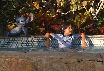 [KADR TYGODNIKA] Ohana znaczy rodzina. Ale czy na pewno? Recenzja aktorskiego „Lilo i Stitcha”
