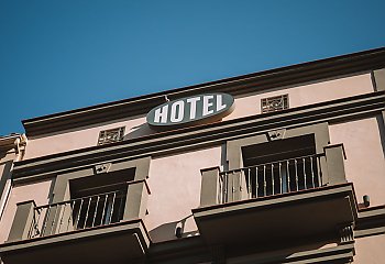 Wycena hoteli i pensjonatów – rola rzeczoznawcy majątkowego