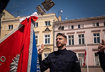 Święto Policji w Bydgoszczy. Setki awansów i ślubowanie nowych funkcjonariuszy