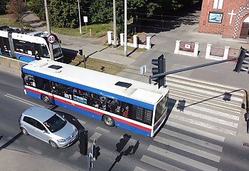 Zmiany na Nakielskiej. Remont peronu i dwa nowe przystanki autobusowe