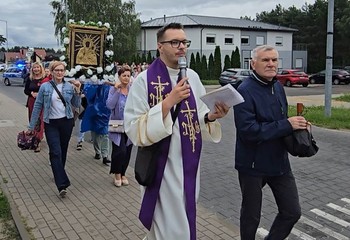 Modlitwa i uśmiech w fordońskich ulicach! Zobacz, co się dzieje!