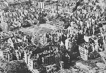 [OKIEM TYGODNIKA] Najpiękniej na świecie przegrywać. Żywa lekcja historii umarłych